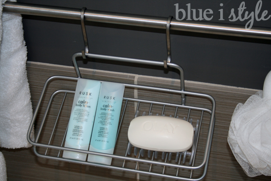 bath tub organization