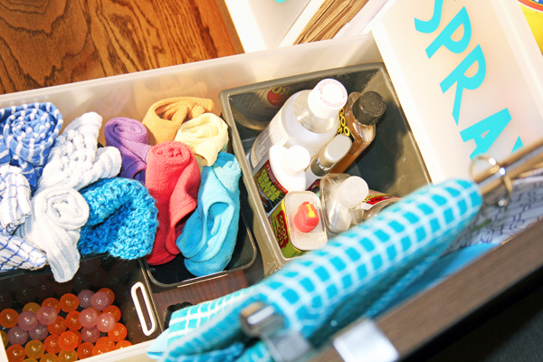 How to Organize Baby Bottles - Blue i Style