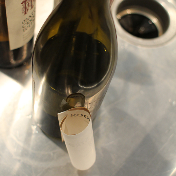 Remove Wine Bottle Labels Without Tearing Or Damaging Blue I Style