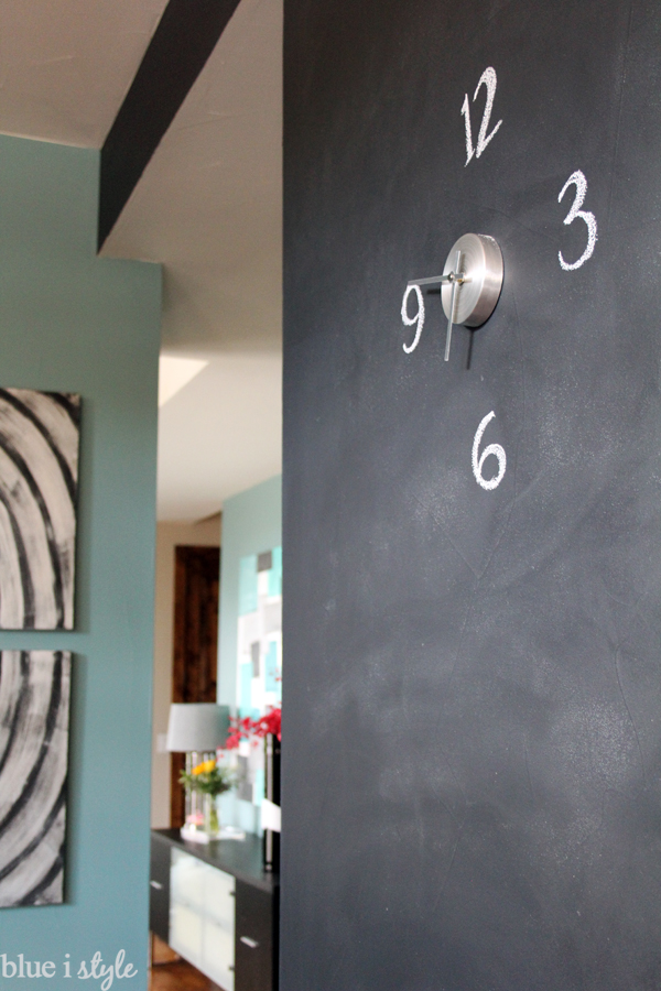 five minute friday} Tick Tock: A Chalk Wall Clock - Blue i Style