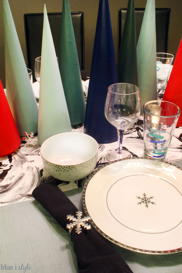 Modern Christmas Table