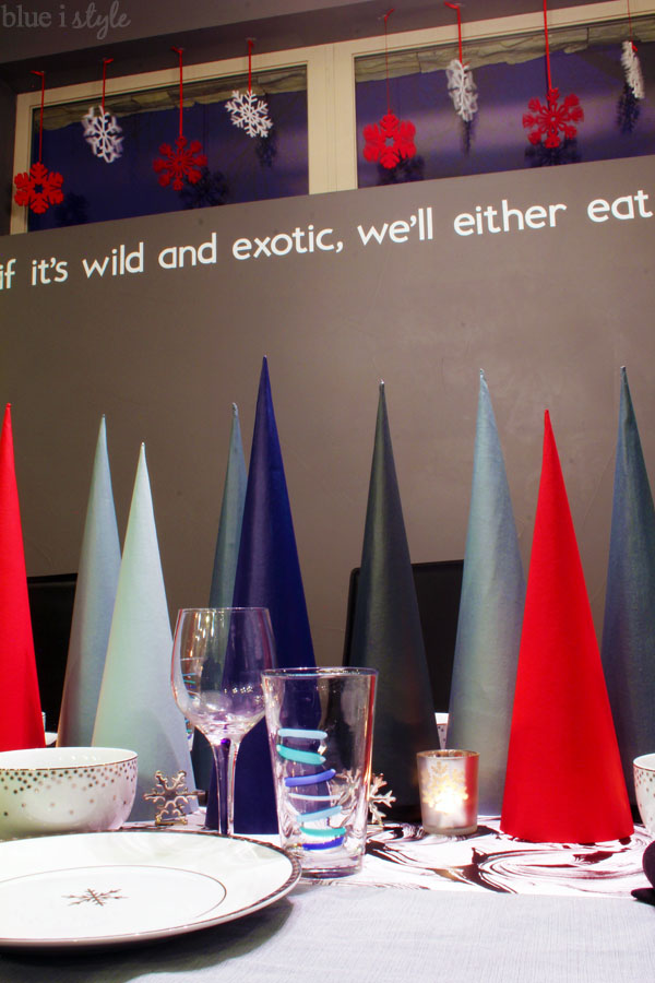 Modern Christmas Table & Window Display