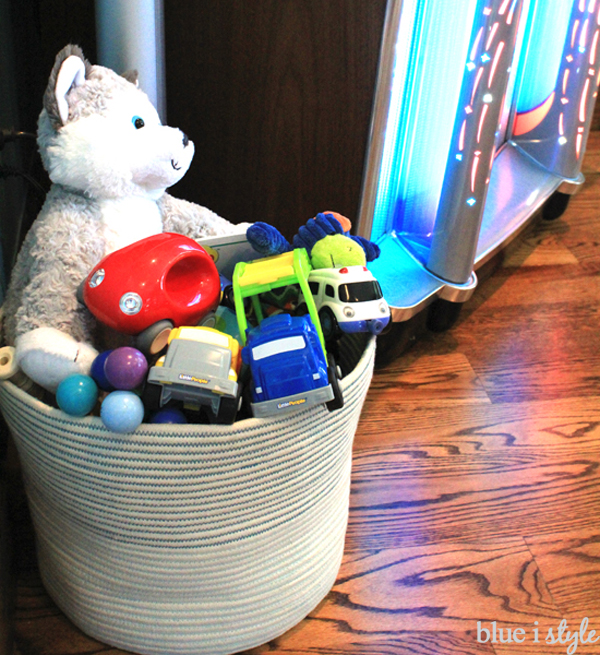 Storage baskets for children's sales rooms