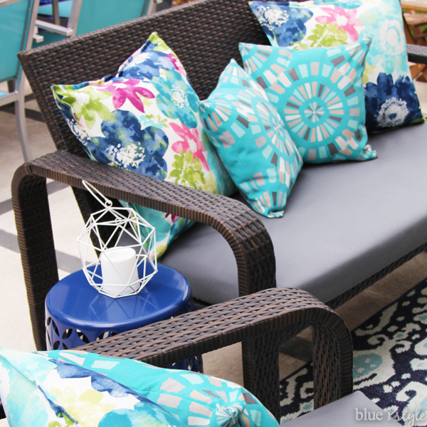 Outdoor cushion 2025 recovering near me