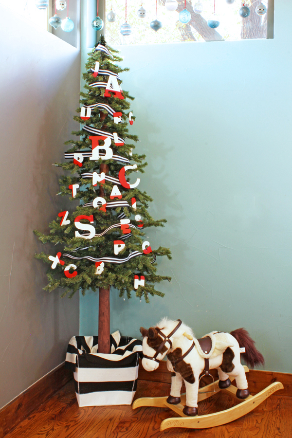 {seasonal style} My Home Style Christmas Tree Edition