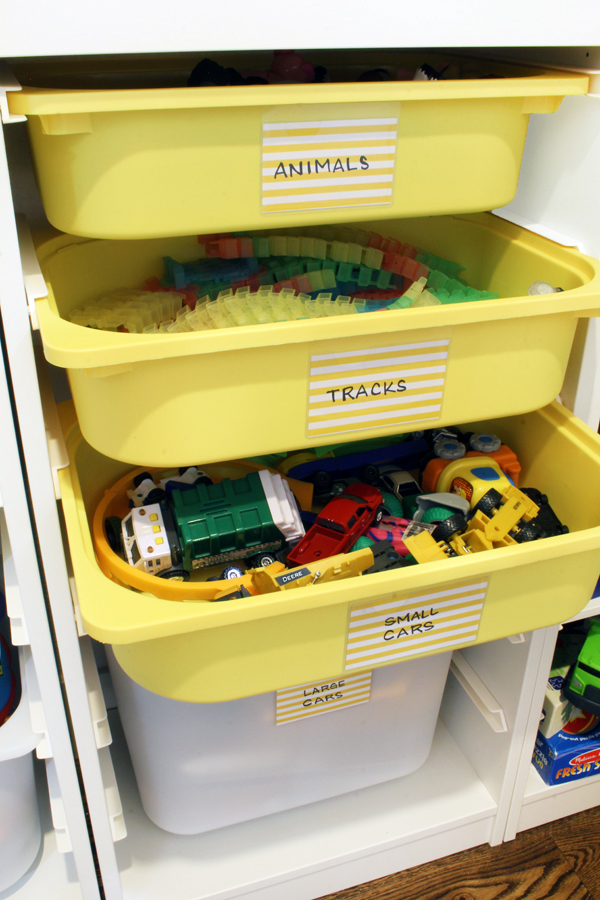 How to organize toys
