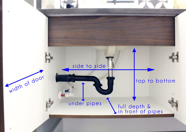 https://www.blueistyleblog.com/wp-content/uploads/2019/01/BlueiStyle-HowtoOrganizeUnderBathroomSink.jpg