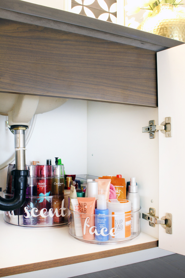 Bathroom Organization: How to Organize Under the Cabinet 